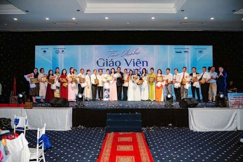 Cảm ơn đài Truyền hình HTV9 đã đưa tin về sự kiện “Tôn vinh giáo viên tiêu biểu ngành chăm sóc sắc đẹp 2024” do IVY BEAUTY & Trường TC Bách Nghệ Tp.HCM tổ chức tại Grand Palace vào ngày 15/11/2024